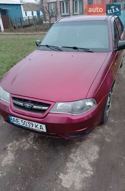 Седан Daewoo Nexia 2012 в Кривому Розі