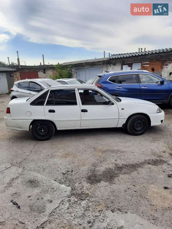 Седан Daewoo Nexia 2012 в Хмельницькому