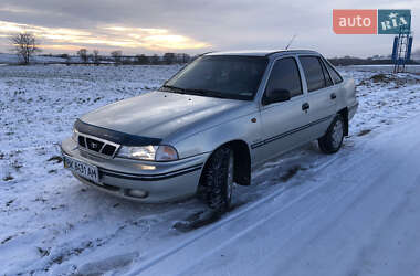 Седан Daewoo Nexia 2008 в Дубні