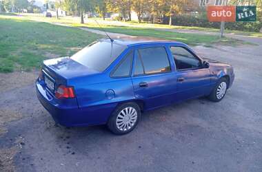 Седан Daewoo Nexia 2010 в 