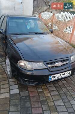 Седан Daewoo Nexia 2011 в 