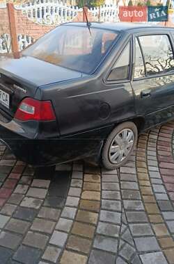 Седан Daewoo Nexia 2011 в 