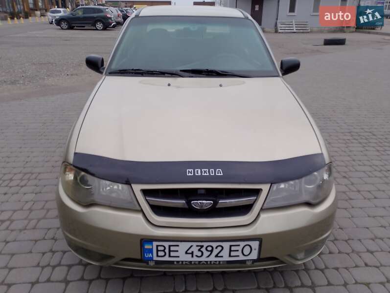 Седан Daewoo Nexia 2008 в 