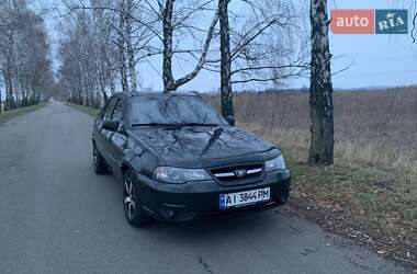 Седан Daewoo Nexia 2012 в 