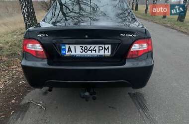 Седан Daewoo Nexia 2012 в 