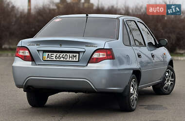 Седан Daewoo Nexia 2011 в 