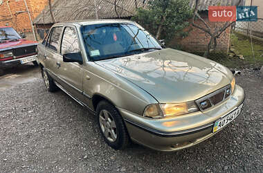 Седан Daewoo Nexia 2005 в Тячеві