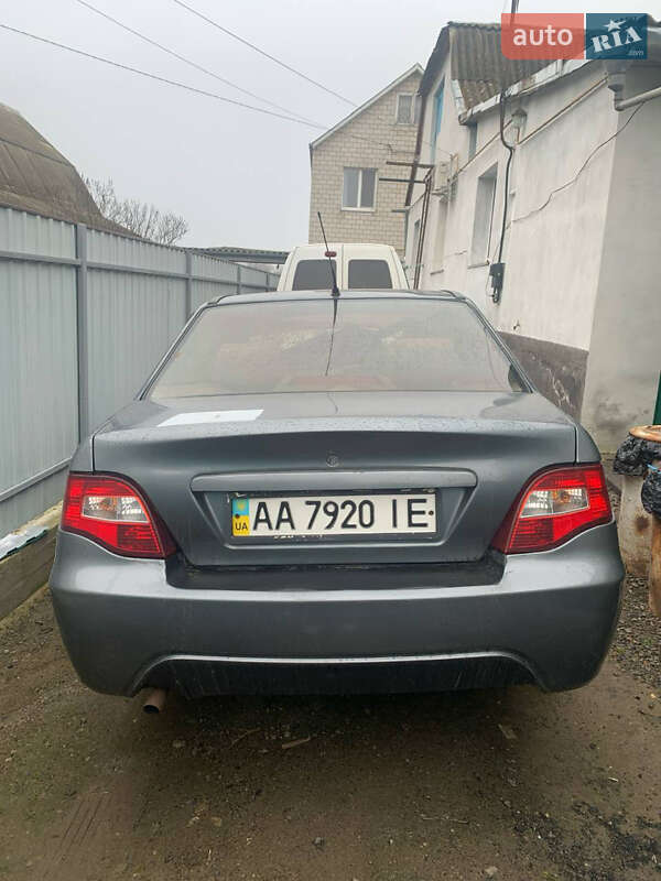 Седан Daewoo Nexia 2010 в Виннице