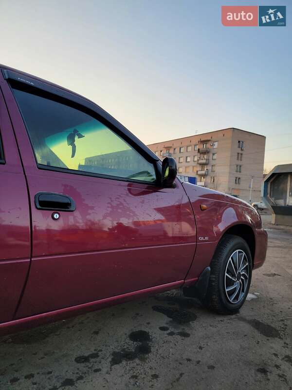 Седан Daewoo Nexia 2008 в Славянске