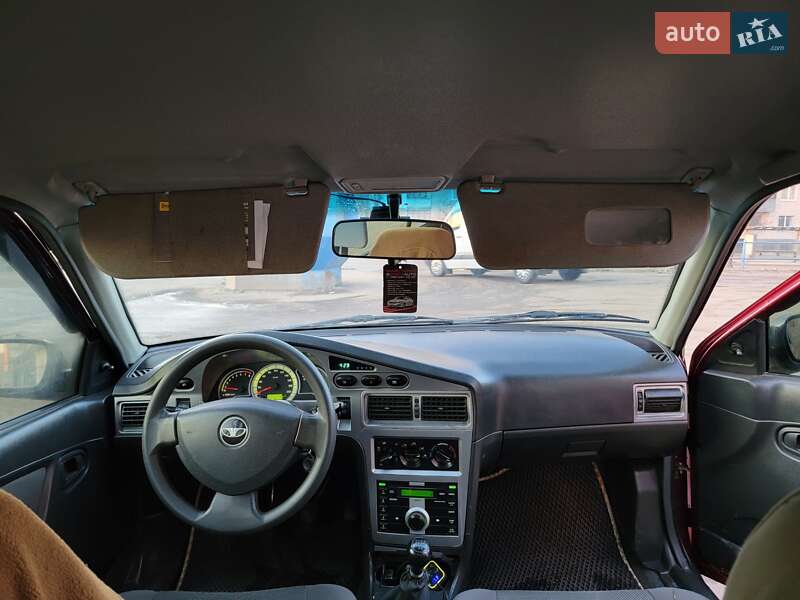 Седан Daewoo Nexia 2008 в Славянске