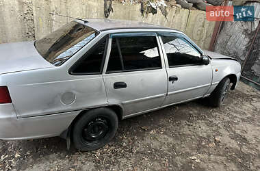Седан Daewoo Nexia 2010 в 
