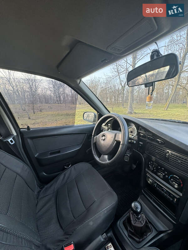 Седан Daewoo Nexia 2010 в Кропивницком