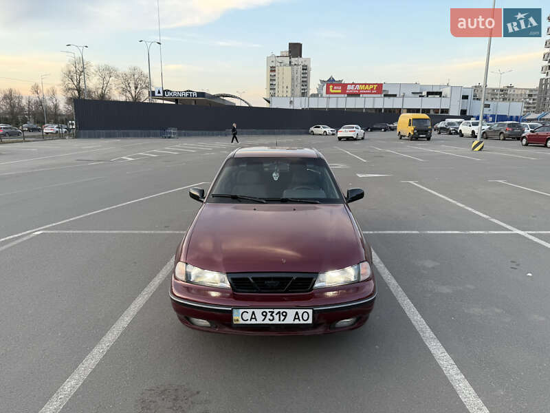 Седан Daewoo Nexia 2008 в Киеве