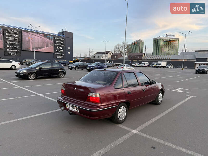 Седан Daewoo Nexia 2008 в Киеве