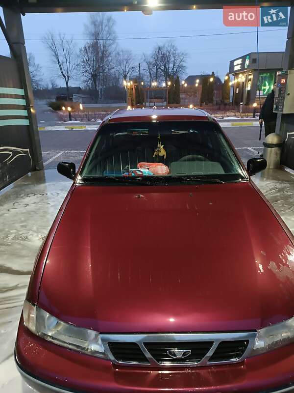 Седан Daewoo Nexia 2008 в 