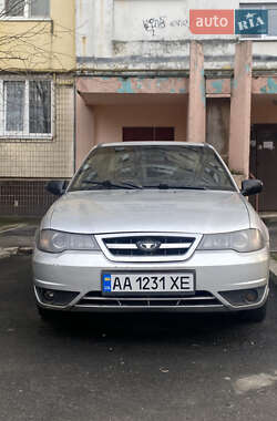 Седан Daewoo Nexia 2012 в Киеве