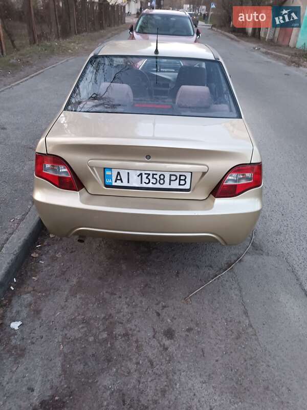Седан Daewoo Nexia 2011 в Киеве