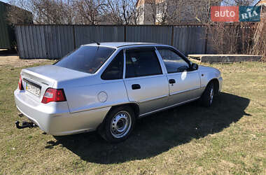 Седан Daewoo Nexia 2013 в 
