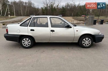 Седан Daewoo Nexia 2006 в 