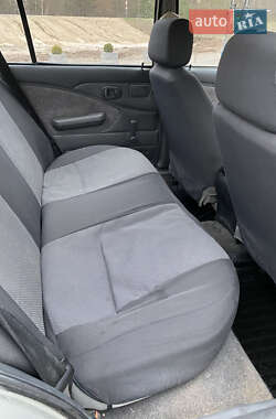 Седан Daewoo Nexia 2006 в 
