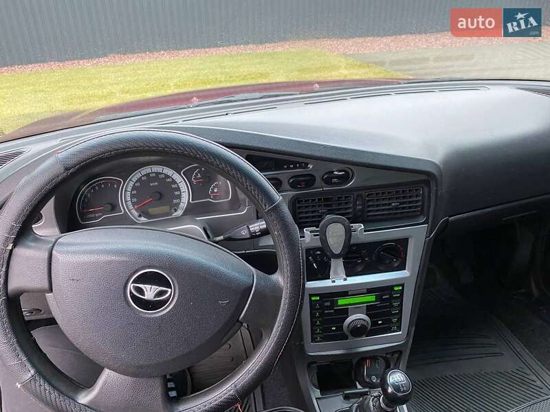 Седан Daewoo Nexia 2011 в Киеве