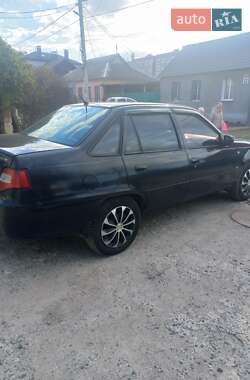 Седан Daewoo Nexia 2008 в 