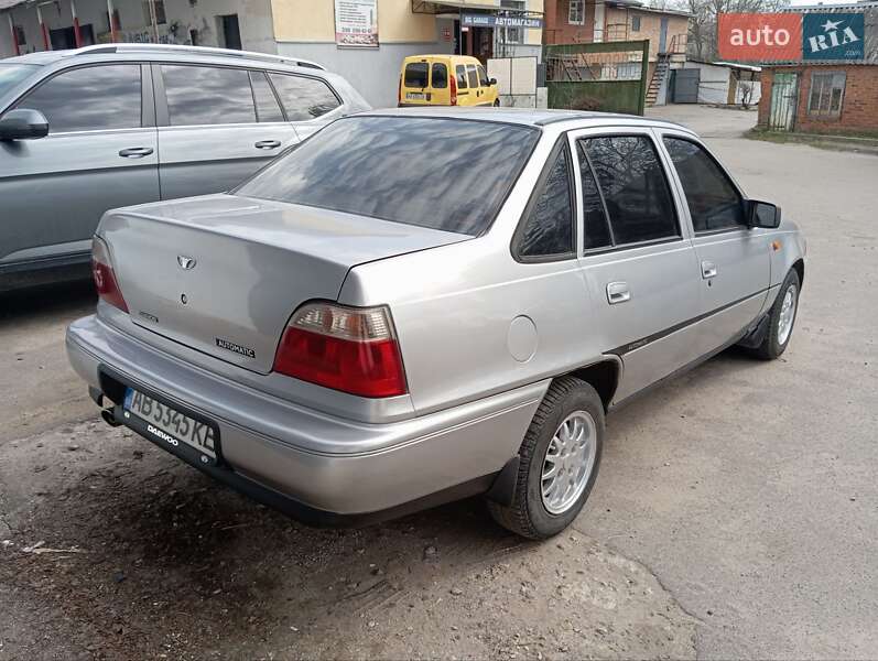 Седан Daewoo Nexia 1995 в Калинівці