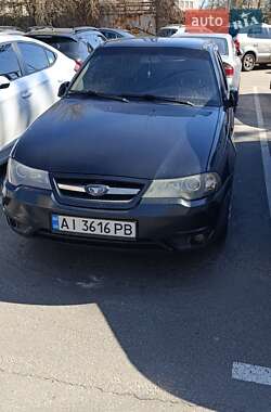 Седан Daewoo Nexia 2012 в Киеве