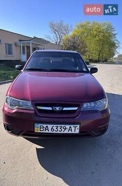 Седан Daewoo Nexia 2010 в Олександрії