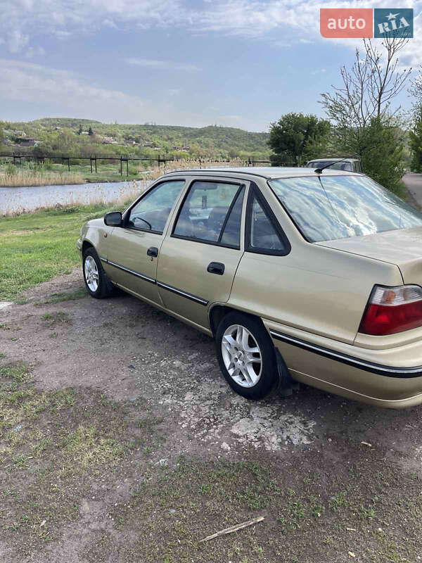 Седан Daewoo Nexia 2008 в Кривом Роге