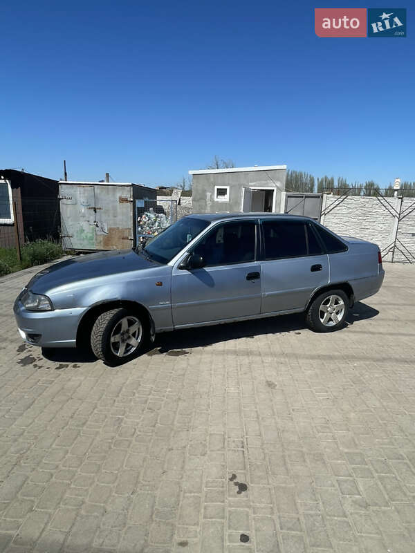 Седан Daewoo Nexia 2011 в Миколаєві