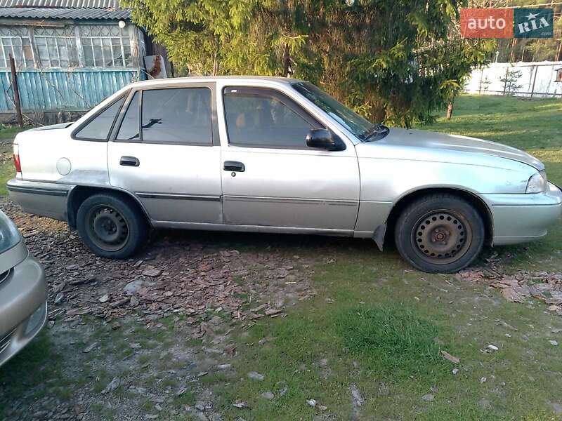 Седан Daewoo Nexia 2006 в 