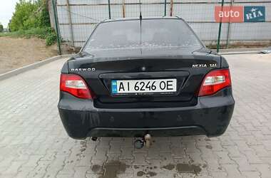 Седан Daewoo Nexia 2012 в 