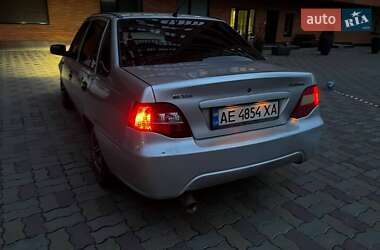 Седан Daewoo Nexia 2012 в 