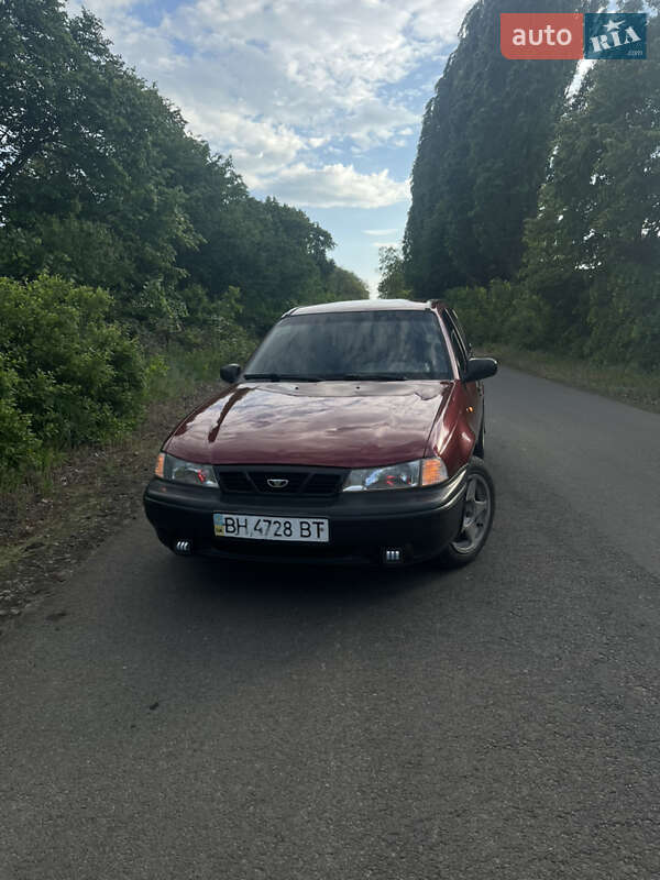 Седан Daewoo Nexia 2008 в Ольшанке