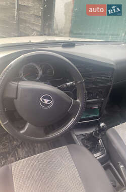 Седан Daewoo Nexia 2011 в 