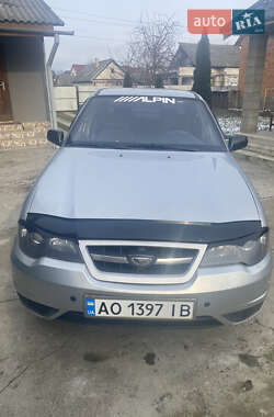 Седан Daewoo Nexia 2011 в Ужгороде