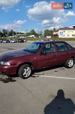 Седан Daewoo Nexia 2011 в 