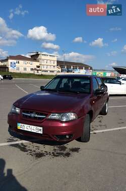 Седан Daewoo Nexia 2011 в 
