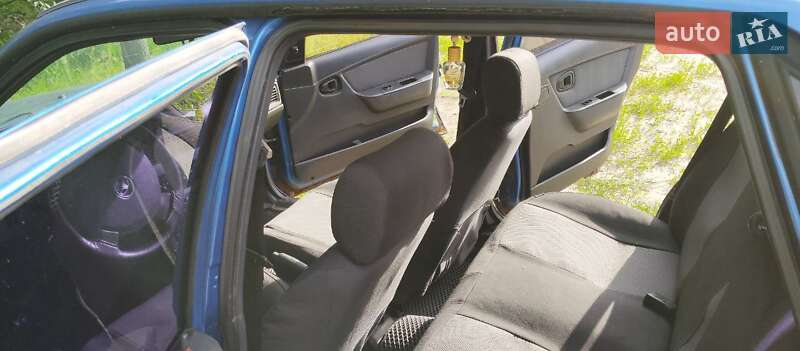 Седан Daewoo Nexia 2012 в Киеве