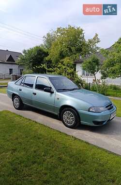 Седан Daewoo Nexia 2008 в 