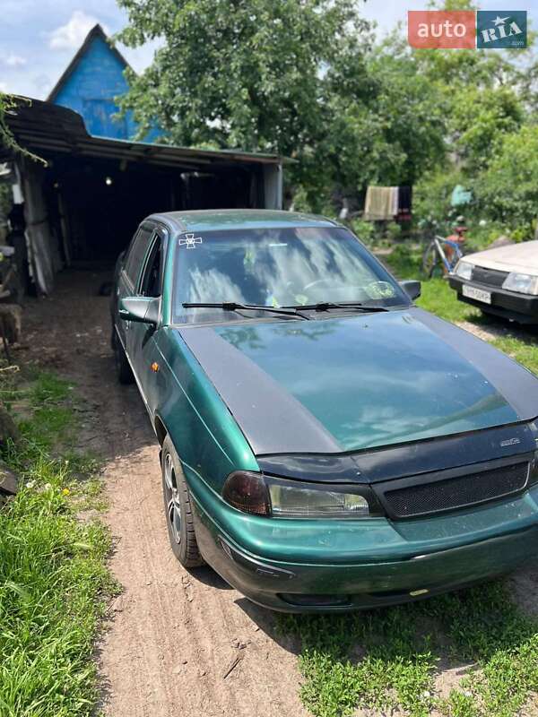 Седан Daewoo Nexia 1997 в Козине