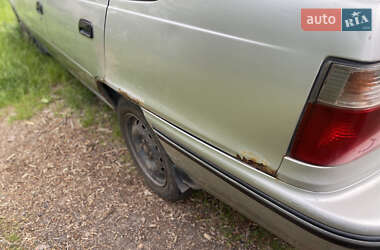 Седан Daewoo Nexia 2006 в 