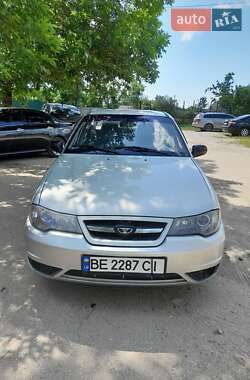 Седан Daewoo Nexia 2008 в Николаеве