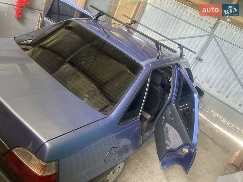 Седан Daewoo Nexia 2006 в Коломые
