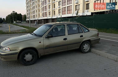 Седан Daewoo Nexia 2008 в 