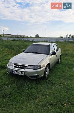 Седан Daewoo Nexia 2008 в 