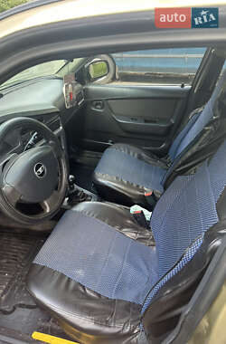 Седан Daewoo Nexia 2008 в 