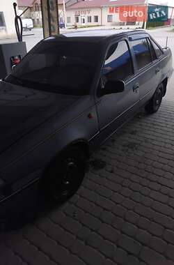 Седан Daewoo Nexia 1996 в Гусятині
