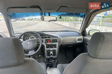 Седан Daewoo Nexia 2008 в 